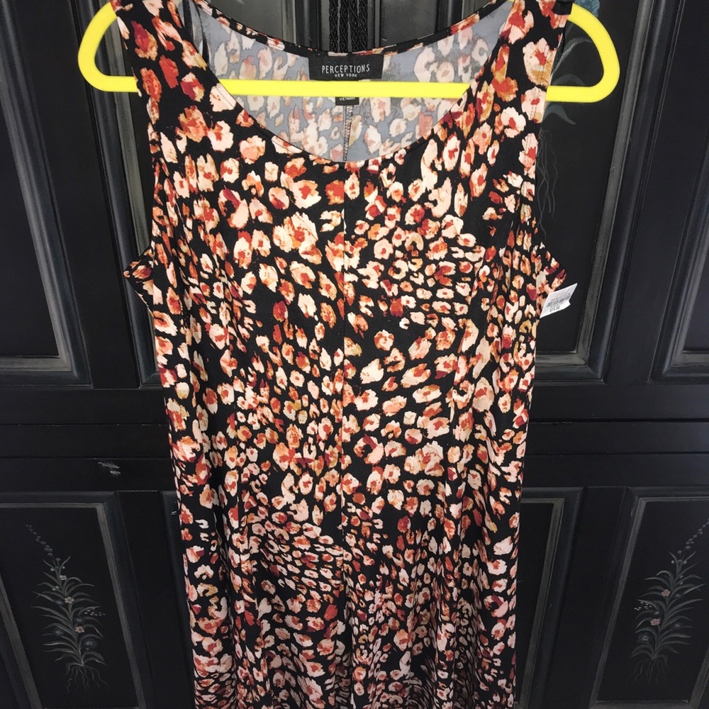 Women’s comfy dress size large brand new never worn